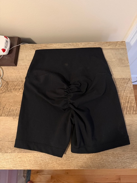 Yogalicious Pants - Yogalicious High-Waist Black Women's Butt Scrunch 5” Biker Shorts